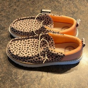 Brand New Women’s Cheetah Beige Hey Dudes